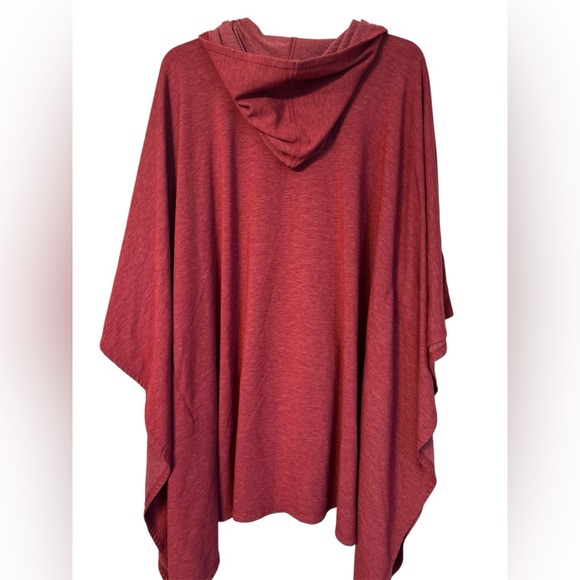 Cuddl Duds cozy hooded cape, size 2X/3X - Picture 2 of 5